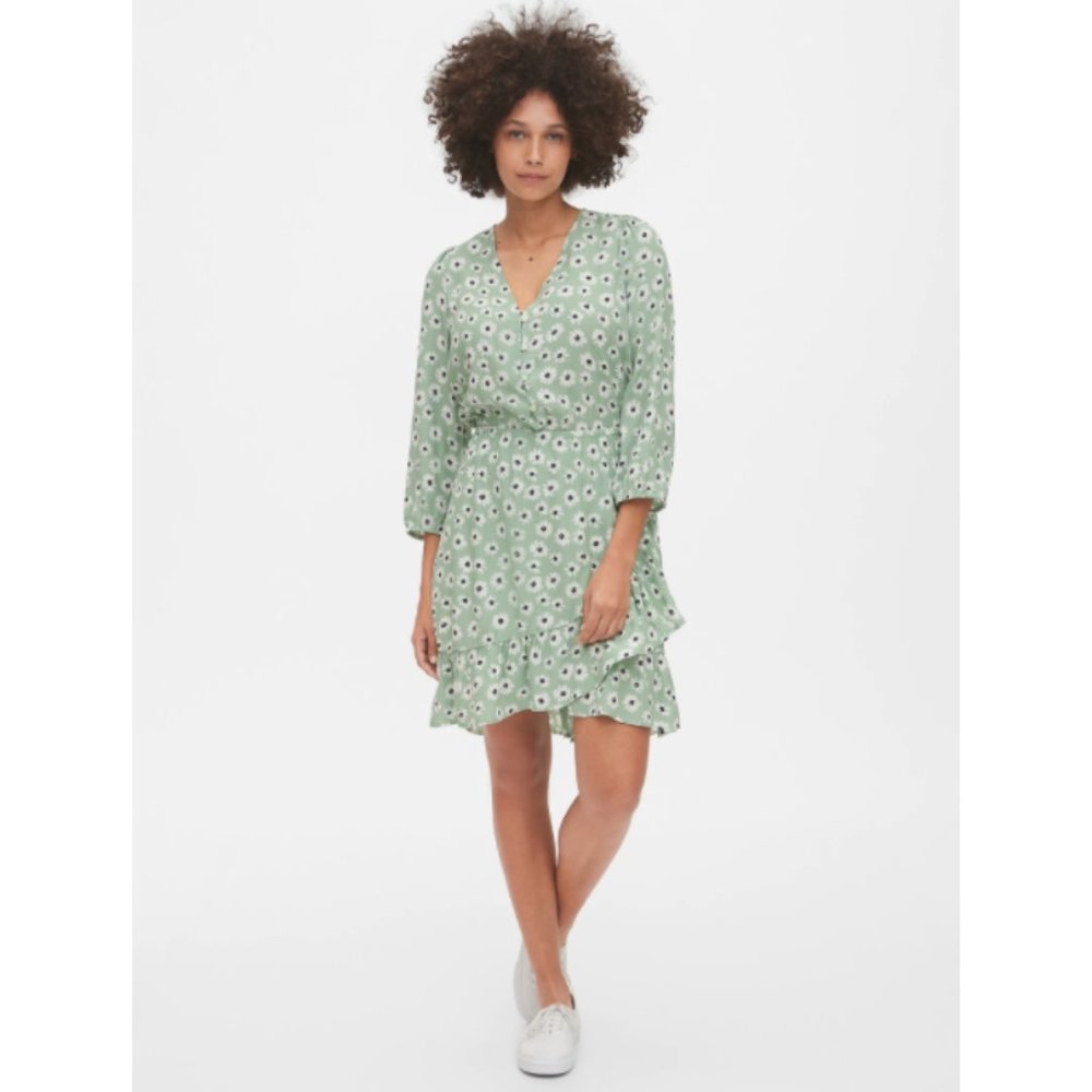 NWT Gap V-Neck Ruffle Dress